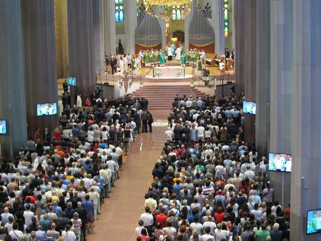 Missa en la Sagrada Familia por las víctimas del atentado | EUROPA PRESS ep missala sagrada familialas victimasatentado
