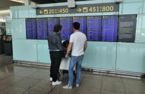 ep pasajeros en el aeropuerto de barcelona-el prat en una jornada de huelga del personal de tierra ep pasajeros en el aeropuerto de barcelona-el prat en una jornada de huelga del personal de tierra