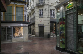 ep tiendas cerradas del centro de sevilla en el estado de alarma por coronavirus covid-19 en sevilla