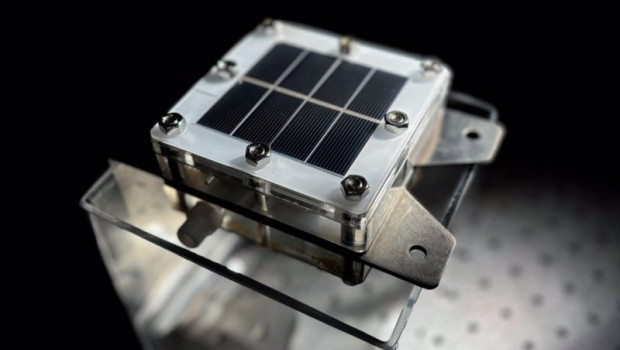 ep un equipo dirigido por cornell construyo un prototipo de dispositivo de 10 por 10 centimetros que ep un equipo dirigido por cornell construyo un prototipo de dispositivo de 10 por 10 centimetros que