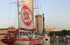 ep velero astralproactiva open arms zarpandobarcelona