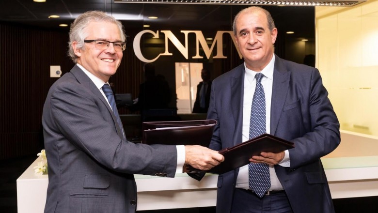 Director general de la Policía Nacional, Francisco Pardo (a la derecha de la imagen), con el presidente de la CNMV, Sebastián Albella | CNMV cnmv policia