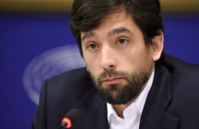 ep adrian vazquez eurodiputado gallego de ciudadanos
