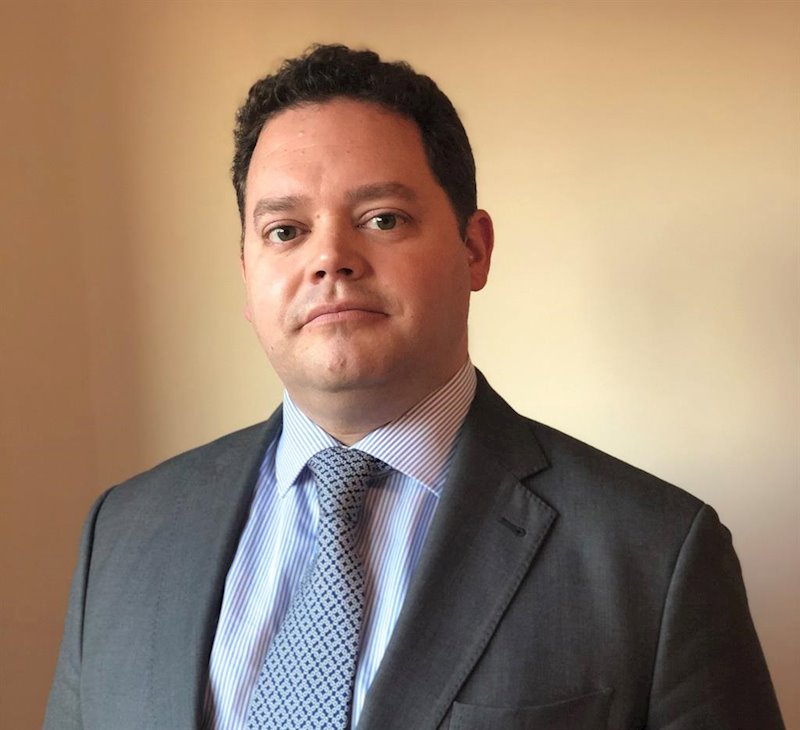 ep angel olabuenaga nuevo director financiero del grupo euskaltel