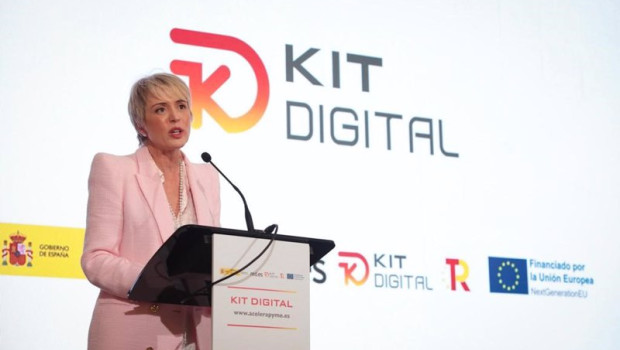 ep archivo   carme artigas presenta el kit digital