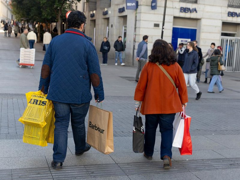 La confianza del consumidor de la eurozona sorprende a la baja en diciembre