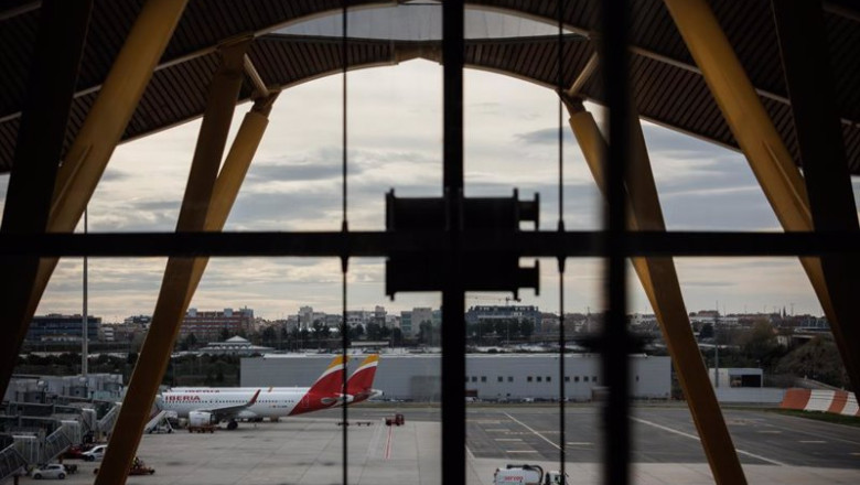 Alejandro Martínez Vélez - Europa Press ep aviones de iberia vistos desde la terminal 4 del aeropuerto adolfo suarez madrid barajas
