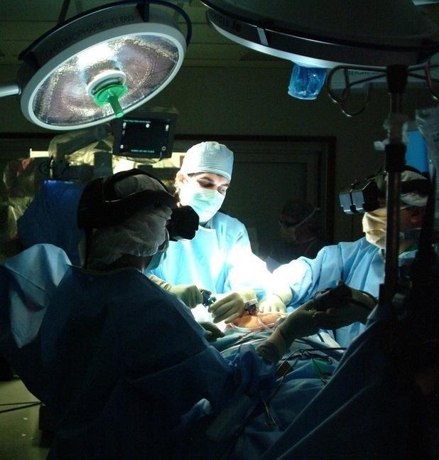 Cirugía, cirujano, quirófano, intervención quirúrgica, operación | ARMY MEDICINE, FLICKR ep cirugia cirujano quirofano intervencion quirurgica operacion