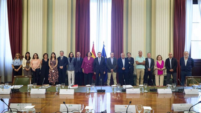 ep el ministro de agricultura pesca y alimentacion luis planas el secretario general de coag miguel ep el ministro de agricultura pesca y alimentacion luis planas el secretario general de coag miguel