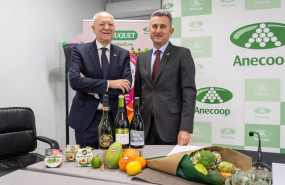 ep el presidente y el director general de anecoop alejandro monzon y joan mir en la presentacion de