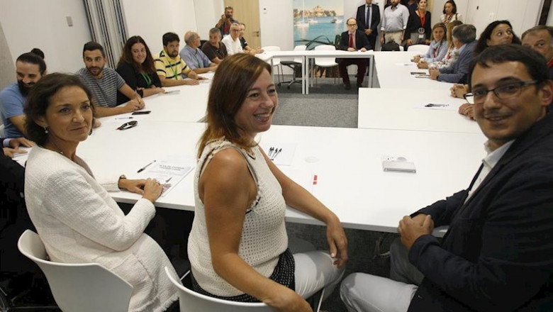 ep i-d la ministra de turismo en funciones reyes maroto la presidenta del govern francina armengol y