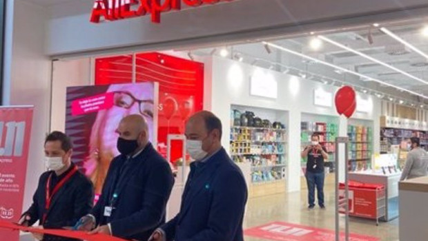 ep inauguracion de aliexpress plaza en sevilla