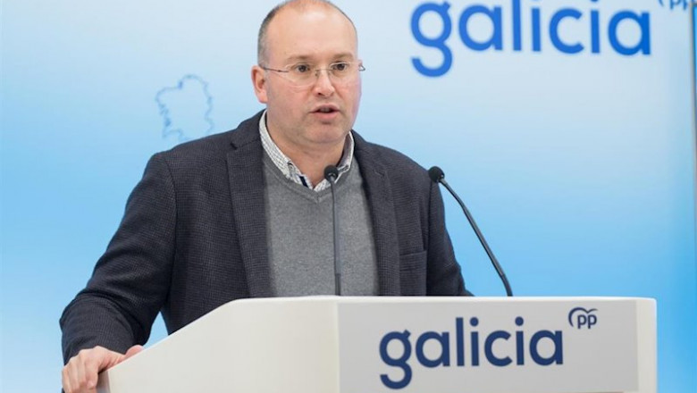 ep miguel tellado en rueda de prensa en la sede del ppdeg