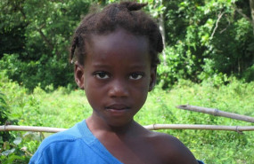 ep nina haitiana en zona rural de gressier haiti