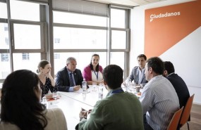 ep presidenteciudadanos albert rivera reunidovictimasterrorismo