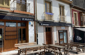 ep terraza de la sidreria el madreneru restaurante en pola de siero