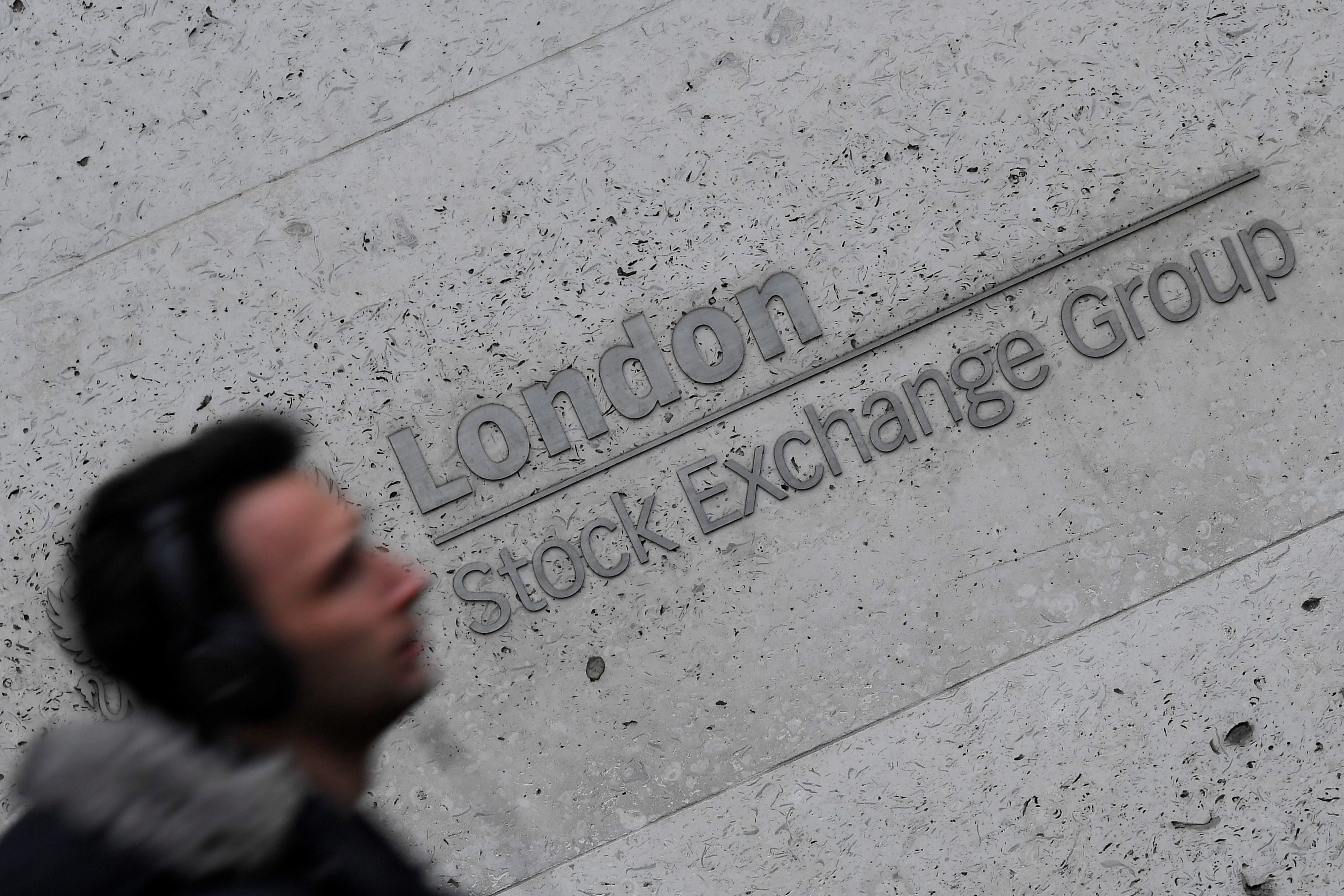 La Bolsa de Londres lamenta el fallecimiento de Isabel II y se mantiene abierta hoy viernes