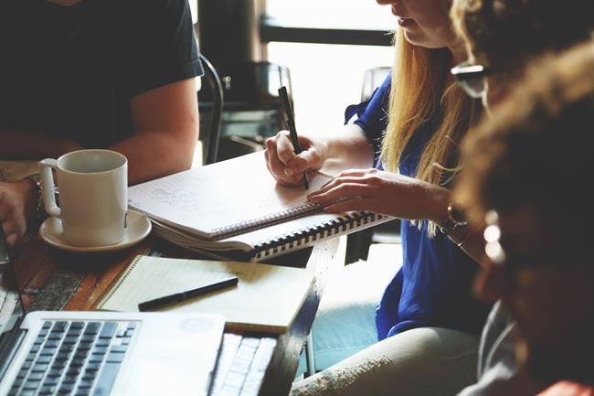 trabajadores jovenes empleo millennials