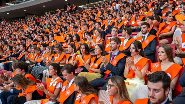 ep 800 profesionales de pwc celebran la segunda graduacion de su programa de talento pwc work