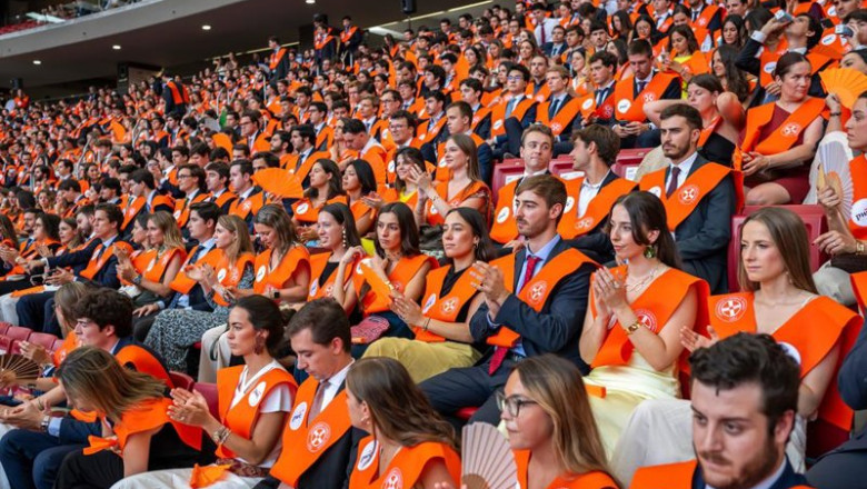 ep 800 profesionales de pwc celebran la segunda graduacion de su programa de talento pwc work