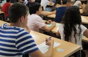 ep alumnos estudiantes examen selectividad pau universidadsevilla