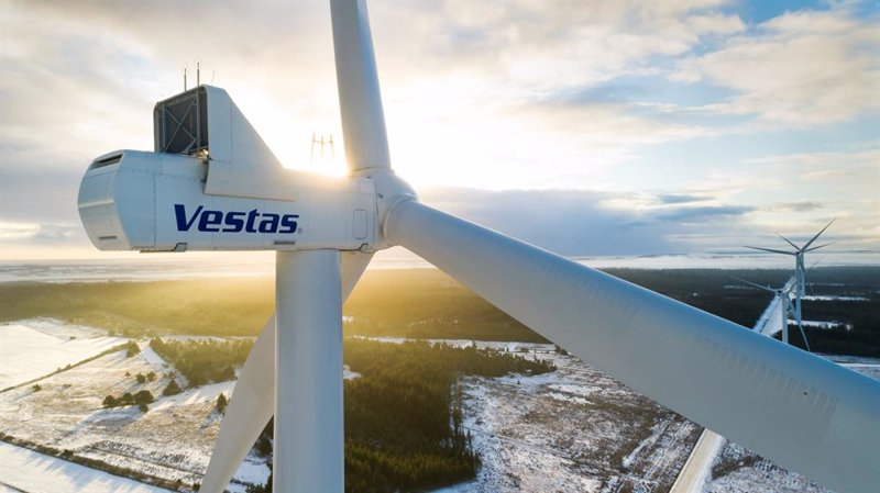 Vestas sale de pérdidas en el primer semestre y mantiene sus previsiones para 2025