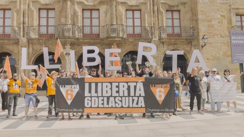 ep archivo   concentracion en gijon para reclamar el indulto de las seis de la suiza