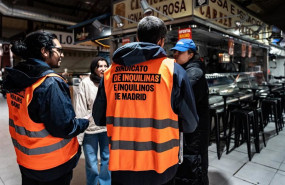 ep archivo   dos miembros del sindicato de inquilinas e inquilinos de madrid