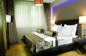 ep axel hotels