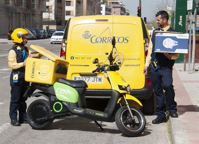 Carteros de Correos, entrega de paquetes | CORREOS ep carteroscorreos entregapaquetes