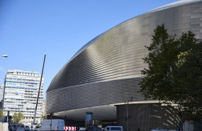 ep fachada del estadio santiago bernabeu a 7 de octubre de 2025 en madrid espana