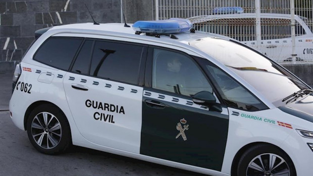 ep granada- sucesos- investigada una empleada de cajar acusada de robar dinero y joyas en la casa