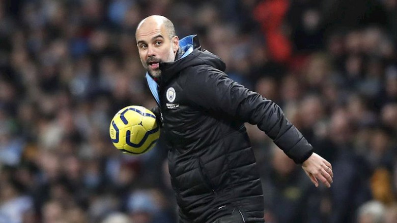 ep guardiola dirigiendo al manchester city