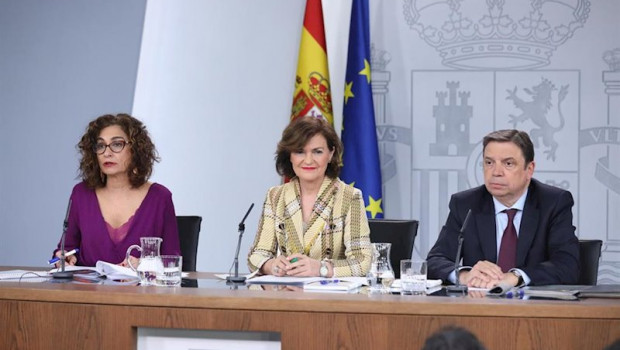 ep i-d la ministra portavoz del gobierno maria jesus montero la vicepresidenta primera del gobierno