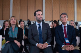 ep la presidenta de la diputacion de barcelona llusa moret el ministro de economia comercio y
