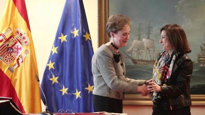 La secretaria de Estado y directora del Centro Nacional de Inteligencia (CNI), Paz Esteban junto a la ministra de Defensa, Margarita Robles | Eduardo Parra - Europa Press - Archivo ep la secretaria de estado y directora del centro nacional de inteligencia cni paz esteban junto a