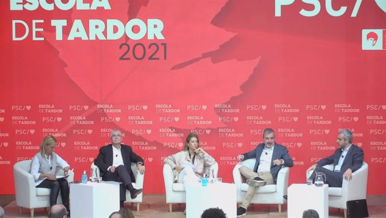 Ministra de Transportes, Raquel Sánchez; presidentes de Renfe y Aena, Isaías Táboas y Maurici Lucena; primer teniente de alcalde de Barcelona, Jaume Collboni, y alcaldesa de Badia del Vallès, Eva Menor | PSC ep ministra de transportes raquel sanchez presidentes de renfe y aena isaias taboas y maurici lucena