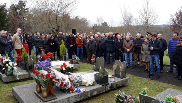 ep ofrenda floralpse-eememoriafroilan elespe