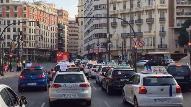 ep protestalas autoescuelasexigirfinla huelgaexaminadores