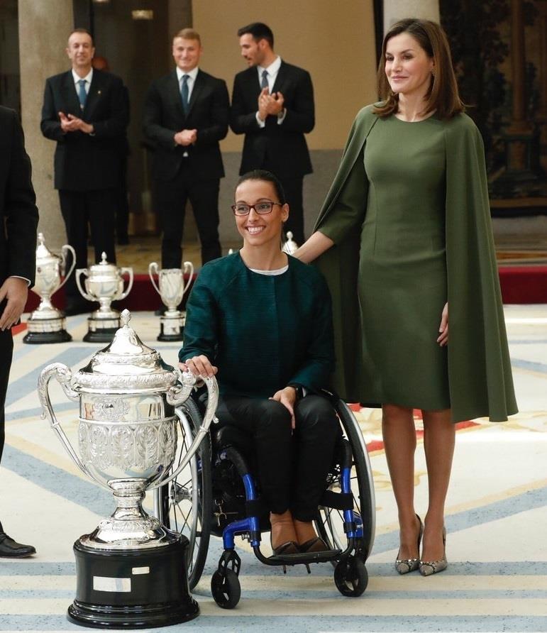 Teresa Perales junto a Doña Letizia | PRENSA CASA REAL ep teresa peralesa dona letizia