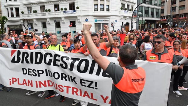 ep trabajadores de bridgestone de basauri se manifiestan el 1 de mayo en bilbao ep trabajadores de bridgestone de basauri se manifiestan el 1 de mayo en bilbao