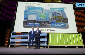 iigo sanz recogiendo el galardn 1 20241114174634 iigo sanz recogiendo el galardn 1 20241114174634