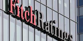 logo de fitch ratings a canary wharf londres 