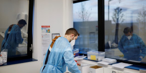 coronavirus neuf cas de contamination par omicron identifies en france 