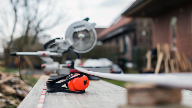 UK construction suffers worst downturn in five and a half years