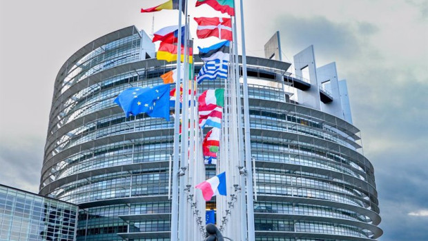 ep archivo   banderas frente a la sede del parlamento europeo en estrasburgo