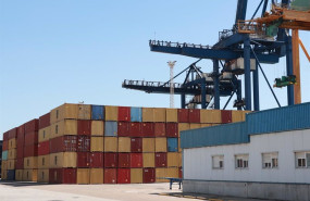 ep archivo   contenedores en el puerto de cadiz