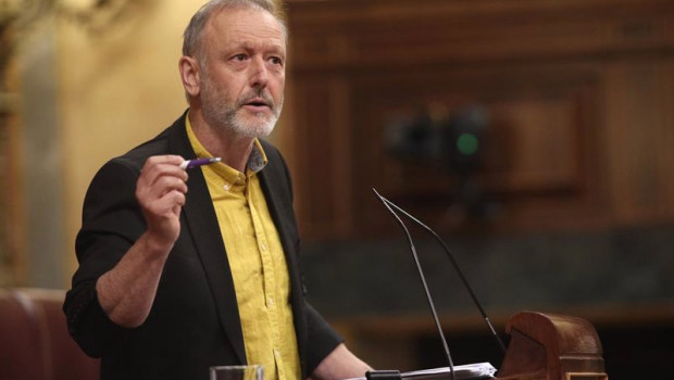 ep archivo   el diputado de podemos en el congreso por vizcaya roberto uriarte interviene durante