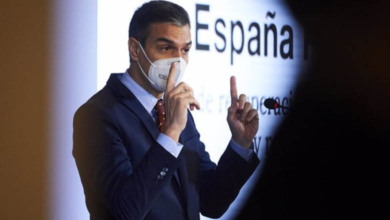 ep archivo   el presidente del gobierno pedro sanchez comparece en rueda de prensa en cantabria