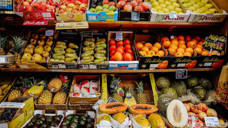 ep archivo piezas de frutas y hortalizas en la fruteria ep archivo piezas de frutas y hortalizas en la fruteria